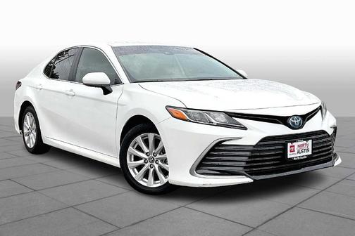 2022 Toyota Camry Hybrid LE