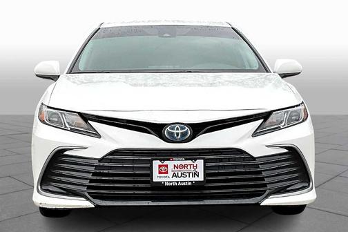 2022 Toyota Camry Hybrid LE