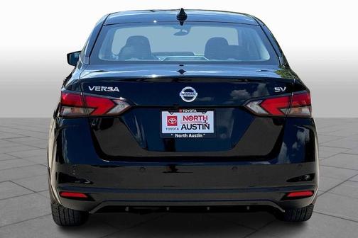 2022 Nissan Versa 1.6 SV
