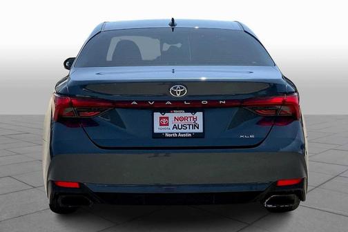 2020 Toyota Avalon XLE