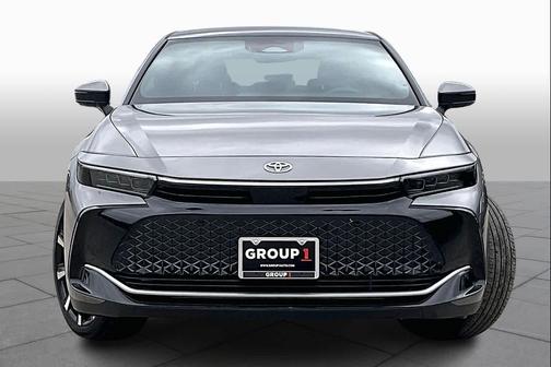 2024 Toyota Crown Platinum