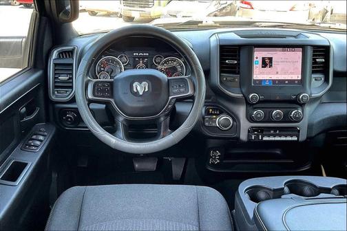 2022 RAM 2500 Tradesman Crew Cab 4x4 6'4' Box