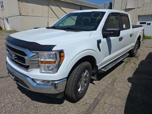 White 2022 Ford F-150 XLT