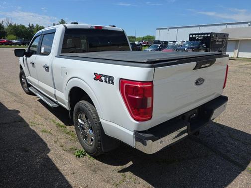 White 2022 Ford F-150 XLT