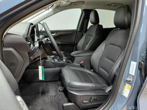 2026 Ford Escape PHEV SE