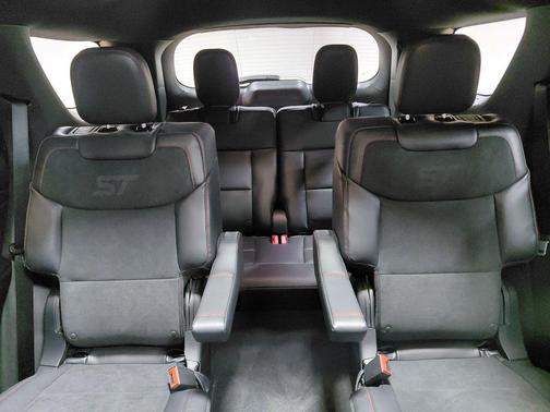 Agate Black Metallic 2026 Ford Explorer ST