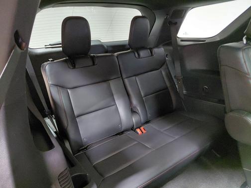 Agate Black Metallic 2026 Ford Explorer ST