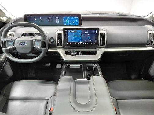 2025 Ford Expedition Max Active 4x4