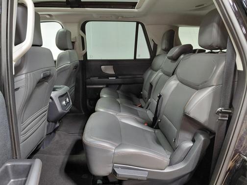 2025 Ford Expedition Max Active 4x4