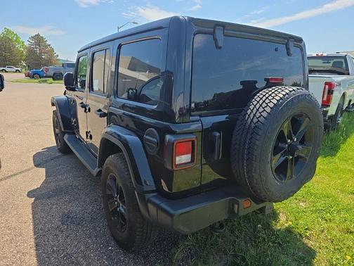 Black Clearcoat 2023 Jeep Wrangler 4-Door Sahara Altitude