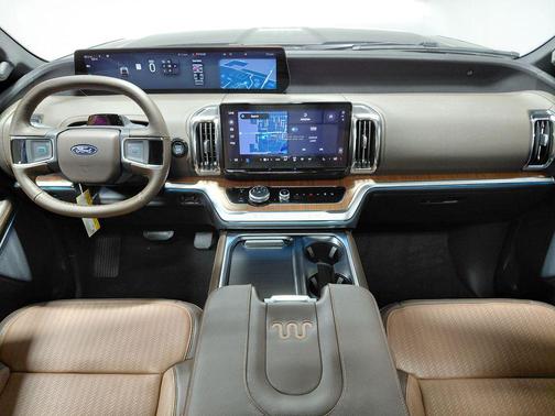 Agate Black Metallic 2026 Ford Expedition King Ranch