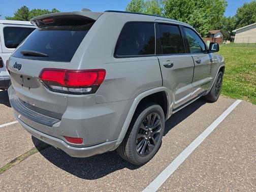 Sting-Gray Clearcoat 2020 Jeep Grand Cherokee Altitude