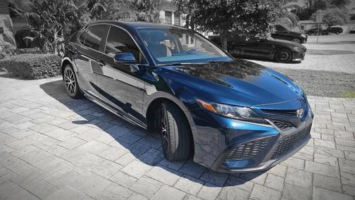 Galactic Aqua Mica 2021 Toyota Camry SE