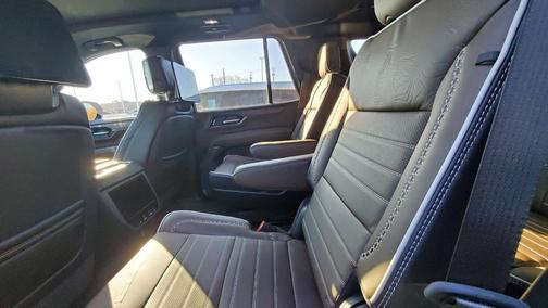 2025 GMC Yukon Denali Ultimate