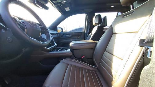 2025 GMC Yukon Denali Ultimate