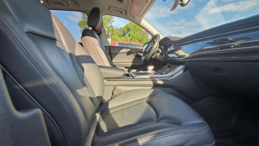 2022 Audi Q7 45 Premium