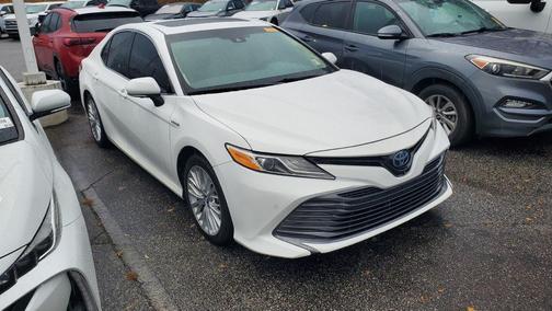 2018 Toyota Camry Hybrid XLE