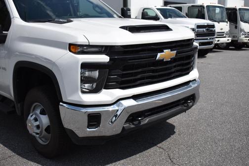 2025 Chevrolet Silverado 3500 WT