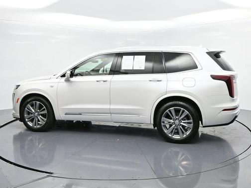 2025 Cadillac XT6 Premium Luxury FWD