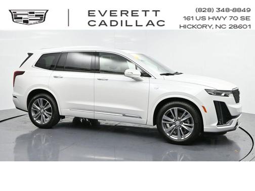 2025 Cadillac XT6 Premium Luxury FWD