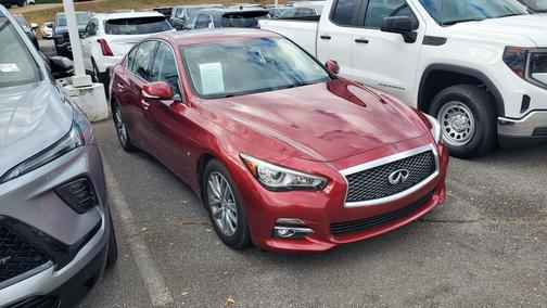 2015 INFINITI Q50 Premium
