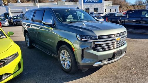 2023 Chevrolet Suburban Premier