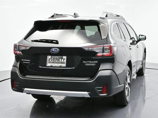 2022 Subaru Outback Touring
