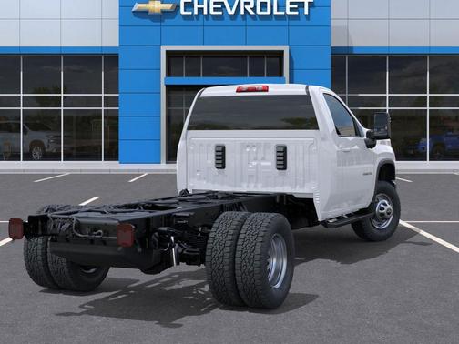 2025 Chevrolet Silverado 3500 WT