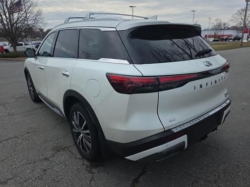 2023 INFINITI QX60 SENSORY