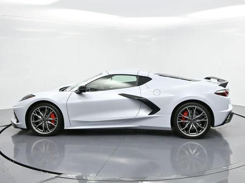 2024 Chevrolet Corvette Stingray w/2LT