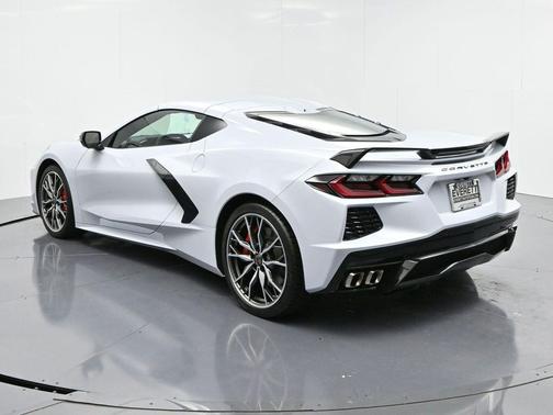 2024 Chevrolet Corvette Stingray w/2LT