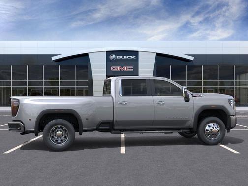 2026 GMC Sierra 3500 SLT