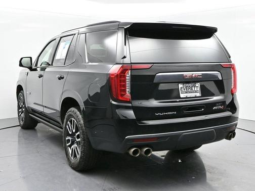 2023 GMC Yukon 4WD AT4