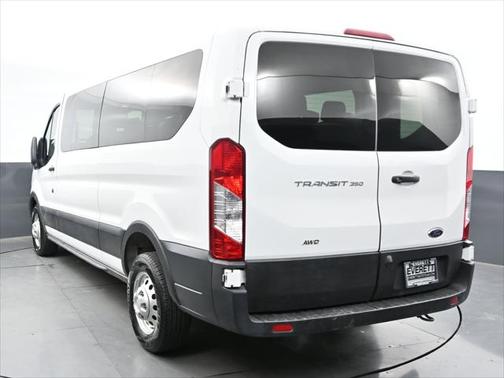 2022 Ford Transit-350 XL