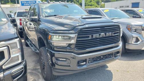 2023 RAM 2500 Laramie Crew Cab 4x4 6'4' Box