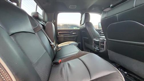 2023 RAM 2500 Laramie Crew Cab 4x4 6'4' Box