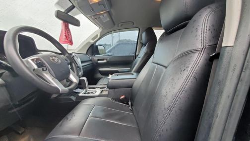 2014 Toyota Tundra SR5