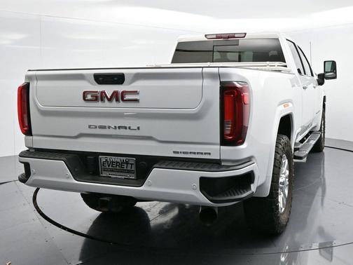 2023 GMC Sierra 2500 Denali