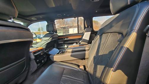 2022 Jeep Grand Wagoneer Series III 4x4