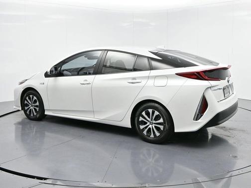 2022 Toyota Prius Prime LE