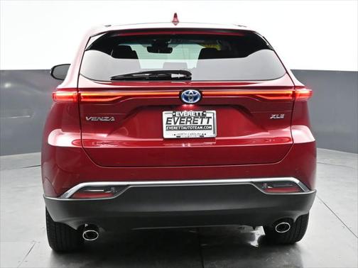 2024 Toyota Venza LE