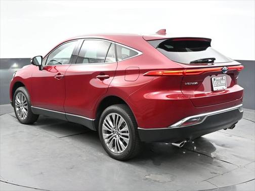 2024 Toyota Venza LE