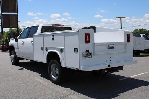 2025 Chevrolet Silverado 3500 WT