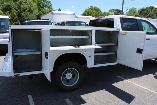 2025 Chevrolet Silverado 3500 WT