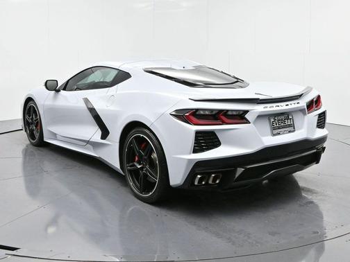2024 Chevrolet Corvette Stingray w/2LT