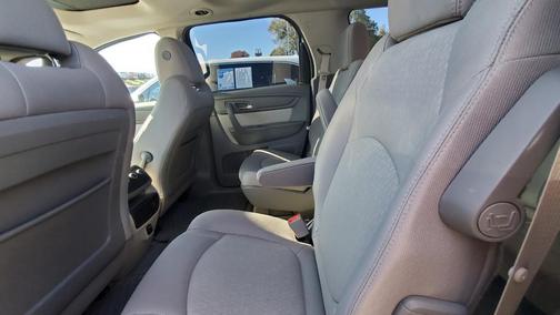 2016 GMC Acadia SLE-2