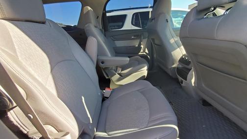 2016 GMC Acadia SLE-2