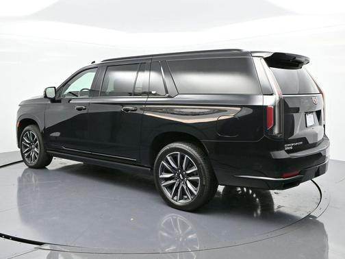 2022 Cadillac Escalade ESV Sport Platinum