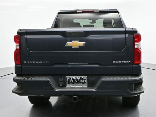 2022 Chevrolet Silverado 1500 Custom