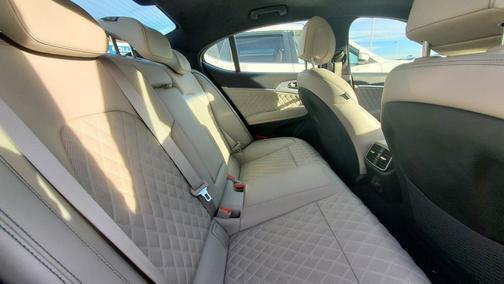 2022 Genesis G70 3.3T AWD